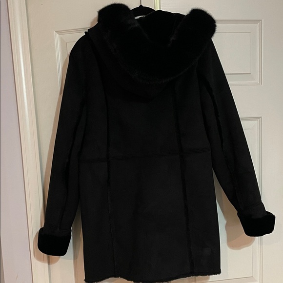 Gallery Black Pea Coat with Fur Accents - Picture 3 of 4